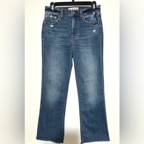 Daze Shy Girl High Rise Crop Flare in Rumors Size 28 - Picture 4 of 7